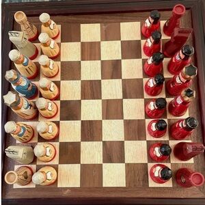 Vintage Thomas Pacconi
Hand-Carved Chess & Checkers